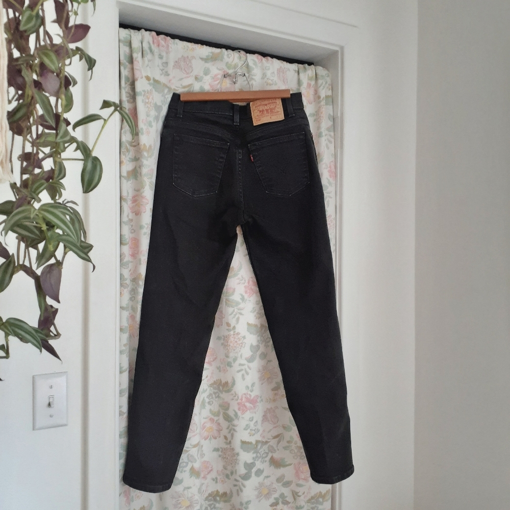 •Levi's• 550 Red Tab Black Wash Denim Jeans